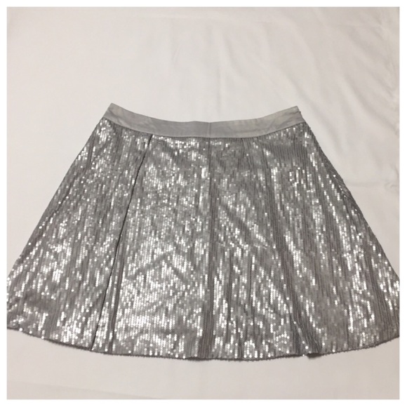 Forever 21 Mini Skater Sequins Skirt Medium Brand New - Picture 4 of 7